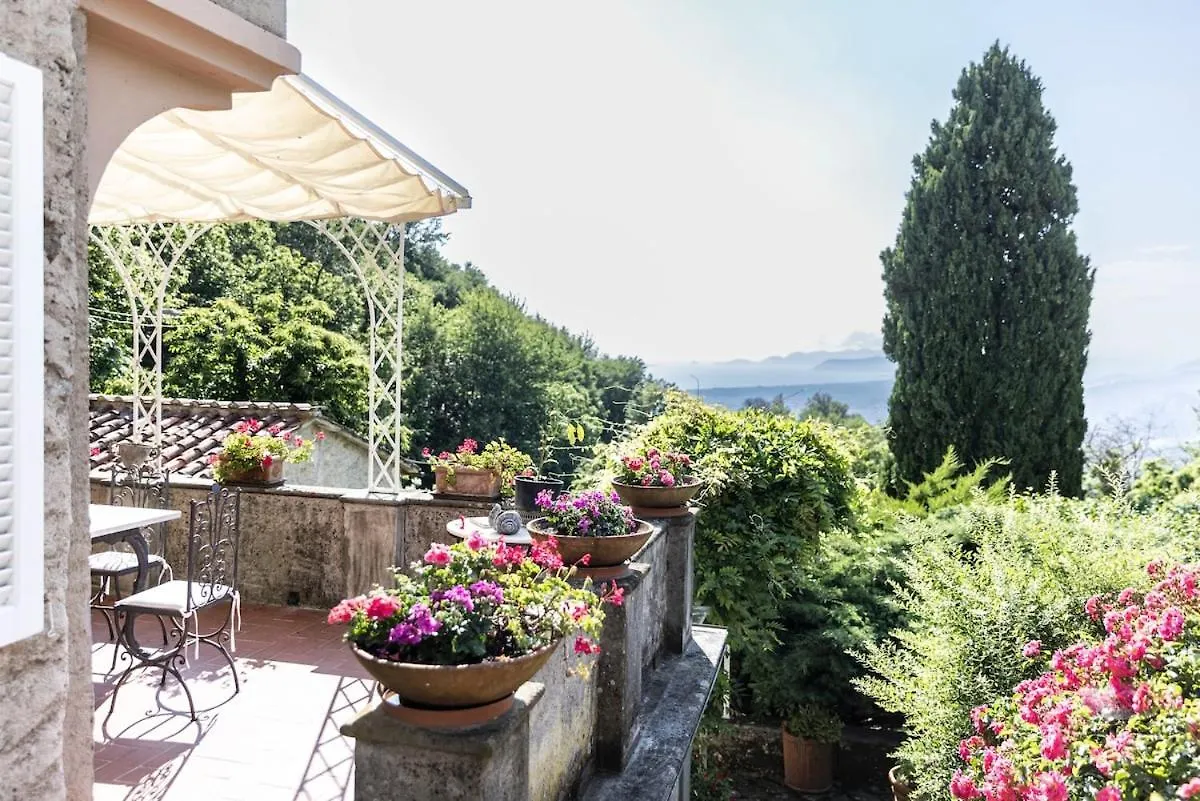 Rifugio Con Vista Mare E Piscina In Toscana Capriglia  Italy